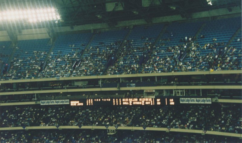 016-Sky Dome baseball match.jpg
